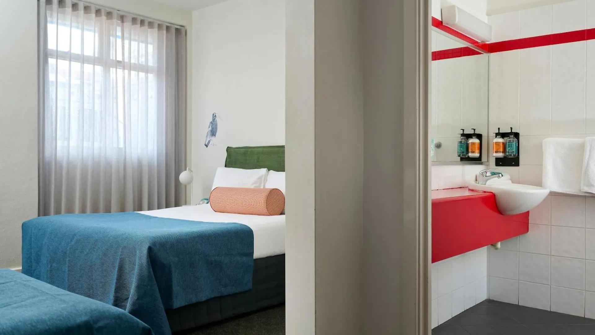 ***  Baileys Parkside Motel By Vetroblu Perth Australia